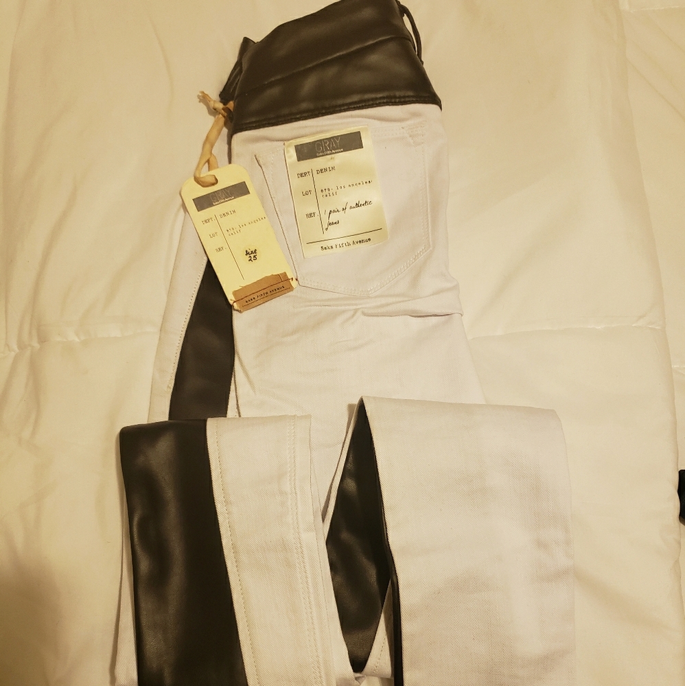 GRAY SAKS FIFTH AVENUE JEANS